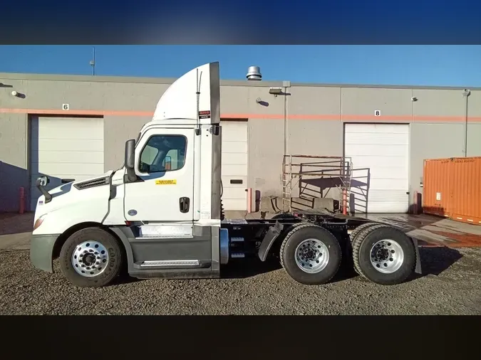 2020 Freightliner Cascadia 1260fbb014646d619e6ae011e56ac04b781
