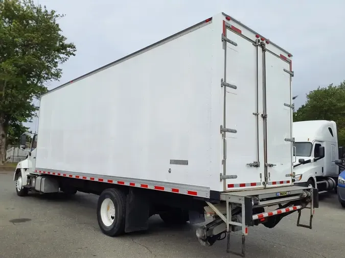 2018 FREIGHTLINER HINO 338