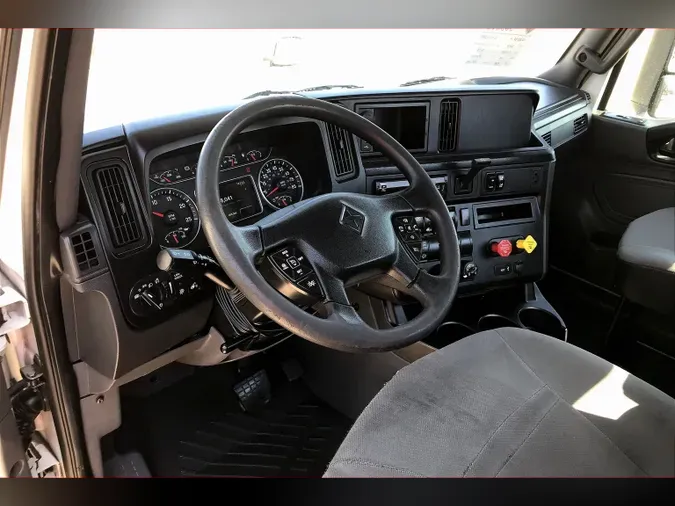2019 INT LT625 6x4