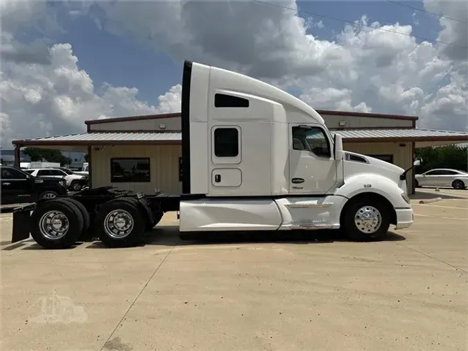 2022 KENWORTH T680