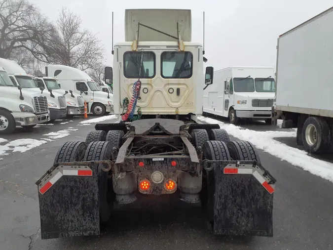 2018 FREIGHTLINER/MERCEDES CASCADIA 125