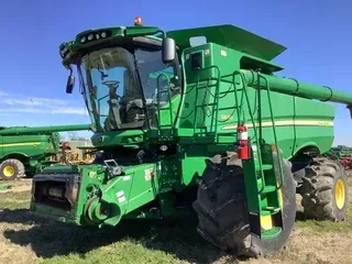 2015 John Deere S670