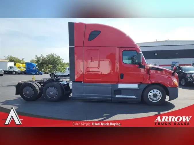 2022 FREIGHTLINER CA126