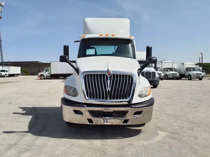 2019 NAVISTAR INTERNATIONAL LT625 DAYCAB T/A