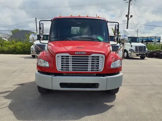 2019 FREIGHTLINER M2 106