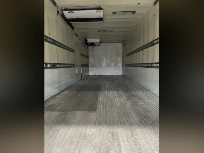 2019 FREIGHTLINER/MERCEDES M2 106