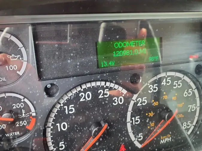 2019 FREIGHTLINER M2 106