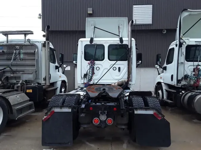 2019 FREIGHTLINER CASCADIA 125
