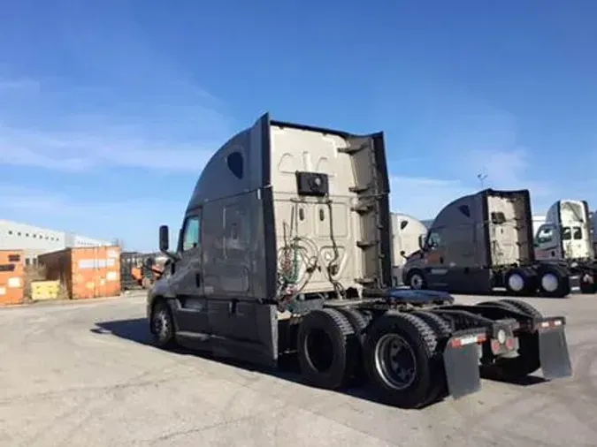 2020 Freightliner Cascadia