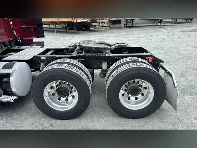2024 Volvo VNL8600fd9d20befc70c502ae03ba9a7e29b8c