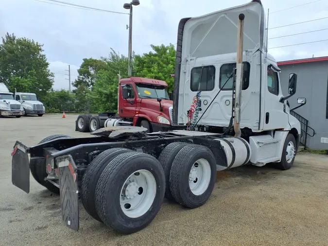 2020 FREIGHTLINER/MERCEDES NEW CASCADIA PX12664