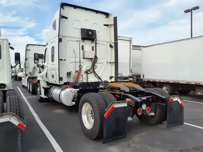 2020 FREIGHTLINER/MERCEDES CASCADIA 1250fdd26e57db19883fbb77bb4e0f530fe