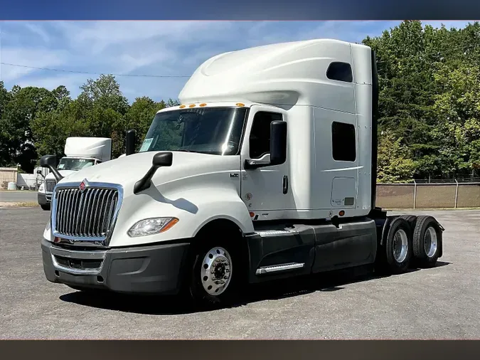 2022 INT LT625 6x4