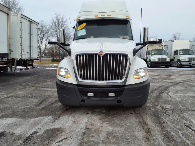 2019 NAVISTAR INTERNATIONAL LT625 SLPR CAB