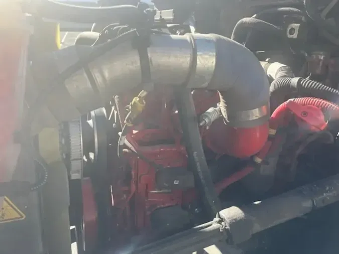 2019 NAVISTAR INTERNATIONAL 4300 SBA