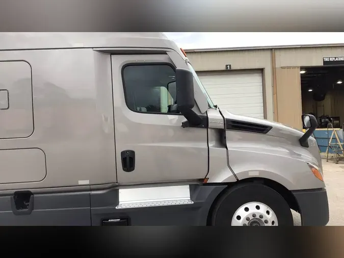 2024 Freightliner Cascadia