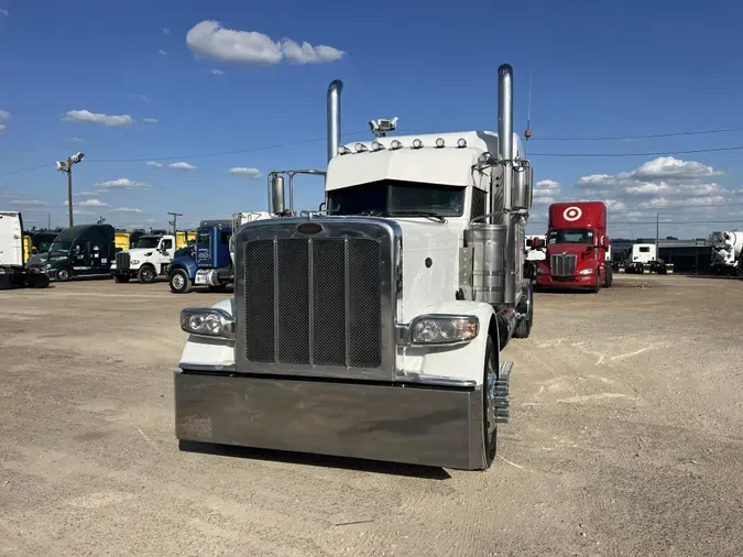 2020 Peterbilt 389