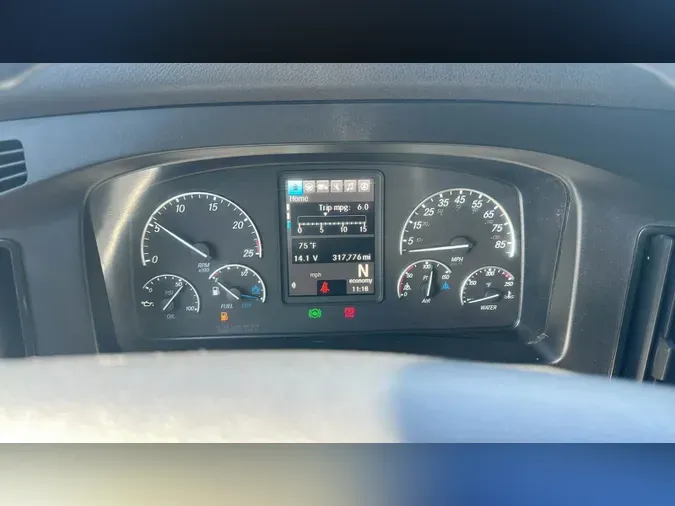 2021 Freightliner Cascadia 126