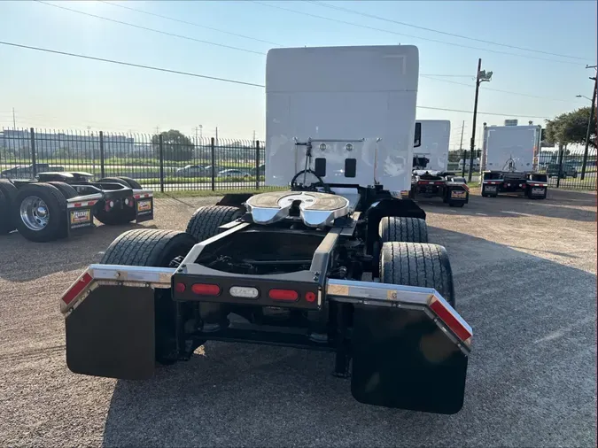 2023 Peterbilt 579