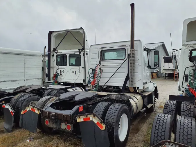 2016 VOLVO VNL42TRACTOR