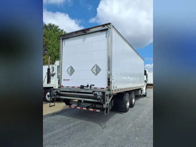 2019 FREIGHTLINER/MERCEDES M2 106