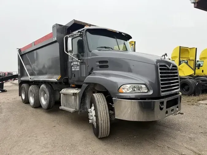 2013 MACK PINNACLE CXU612