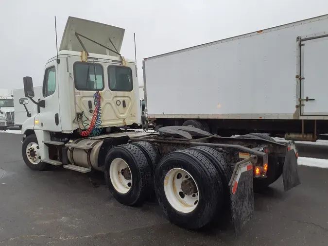 2018 FREIGHTLINER/MERCEDES CASCADIA 125