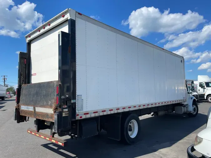 2017 FREIGHTLINER/MERCEDES M2 106