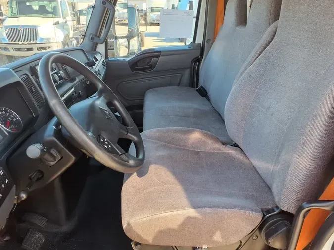 2020 NAVISTAR INTERNATIONAL MV607 (4X2)