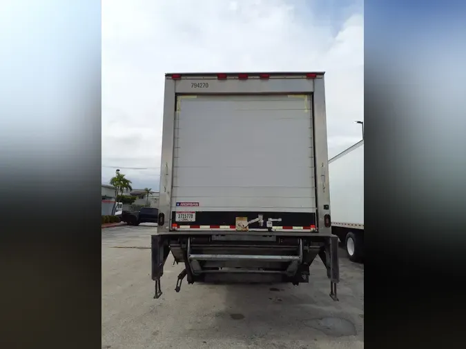 2018 FREIGHTLINER M2 106