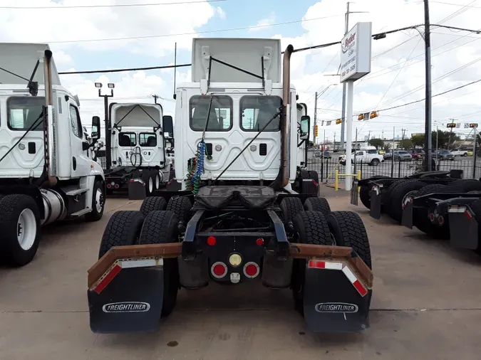 2016 FREIGHTLINER/MERCEDES CASCADIA 125