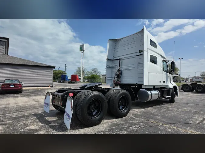 2019 VOLVO VNL64T760