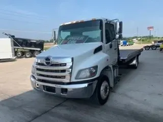 2017 Hino Trucks 258LP