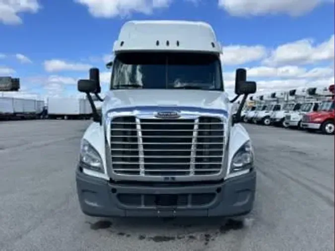 2018 FREIGHTLINER/MERCEDES CASCADIA 125