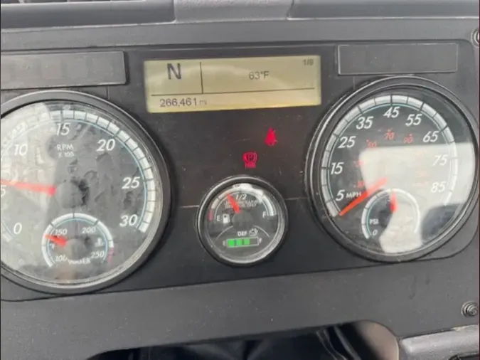 2018 FREIGHTLINER CASCADIA 113