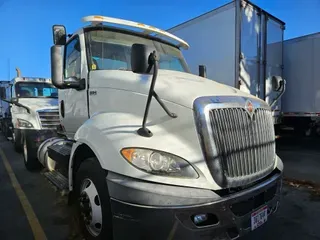 2019 NAVISTAR INTERNATIONAL RH613 DAYCAB S/A