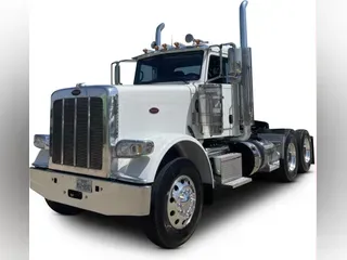 2022 Peterbilt 389