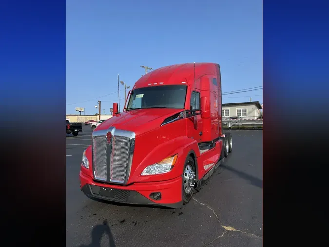 2025 Kenworth T680