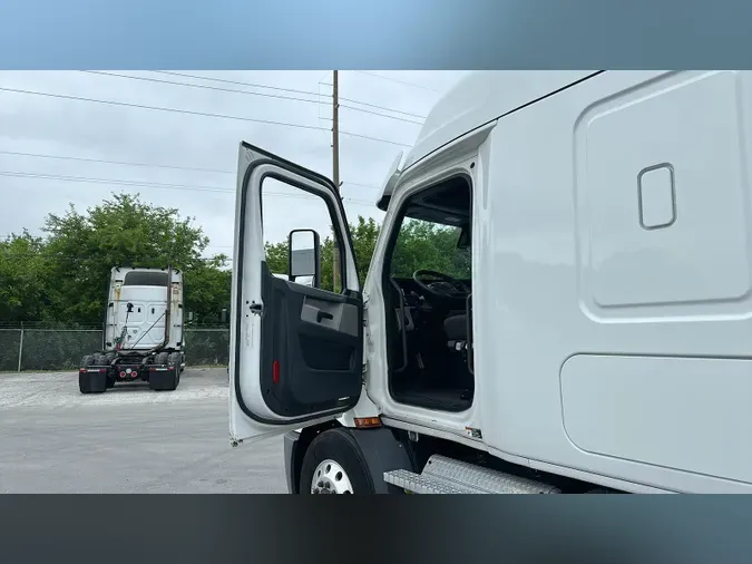 2019 Freightliner Cascadia
