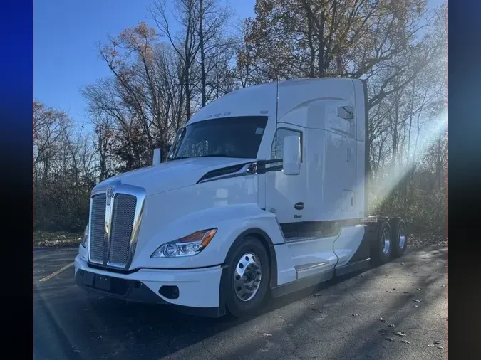 2025 Kenworth T680