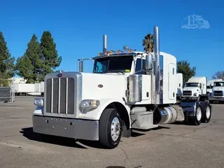 2020 PETERBILT 389