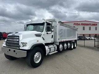 2016 Freightliner 114SD