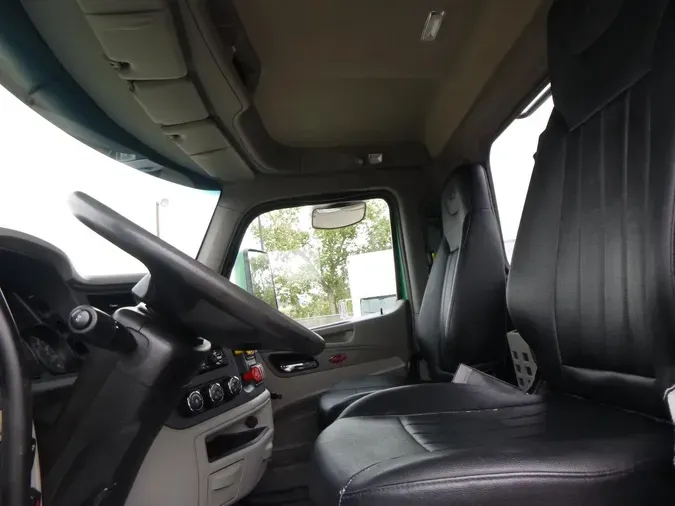 2021 Peterbilt 579