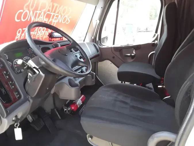 2020 FREIGHTLINER M2 106