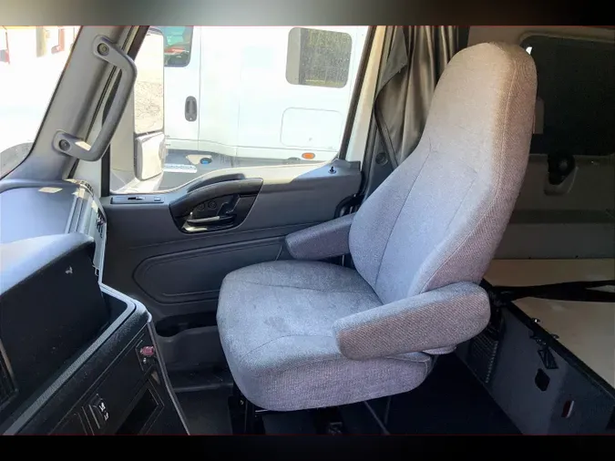 2021 INT LT625 6x4