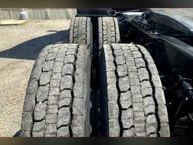 2022 INT LT625 6x4