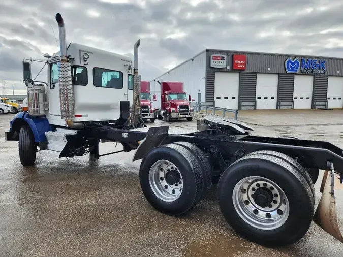 2016 KENWORTH T800