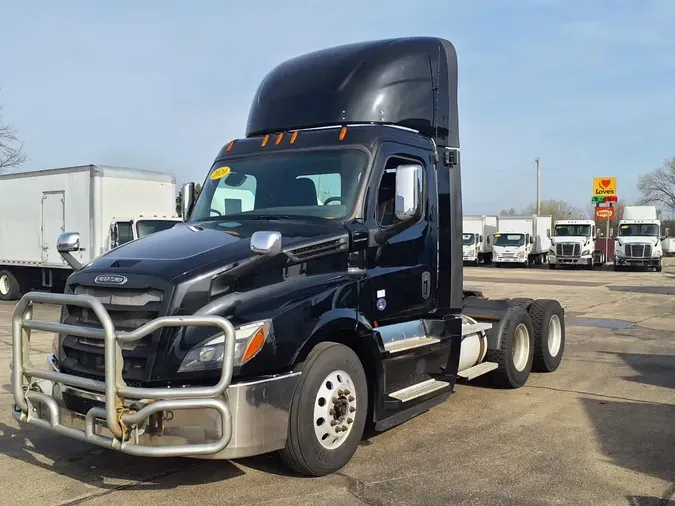 2020 FREIGHTLINER/MERCEDES NEW CASCADIA PX12664102a927417cb84a07ea2ba2441ad2cde