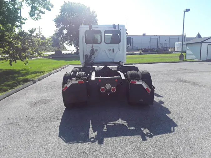 2018 FREIGHTLINER/MERCEDES CASCADIA 125