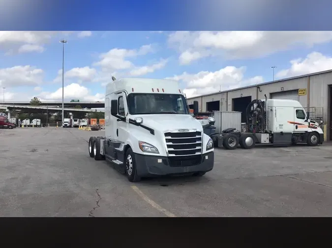 2021 Freightliner Cascadia 126102e77757cb5f5b256a43d130c035c11